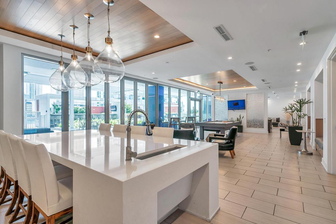 Luxury 1 Bedroom With Den Downtown Tampa Apt - City Views, Rooftop Pool, Workspace Kültér fotó