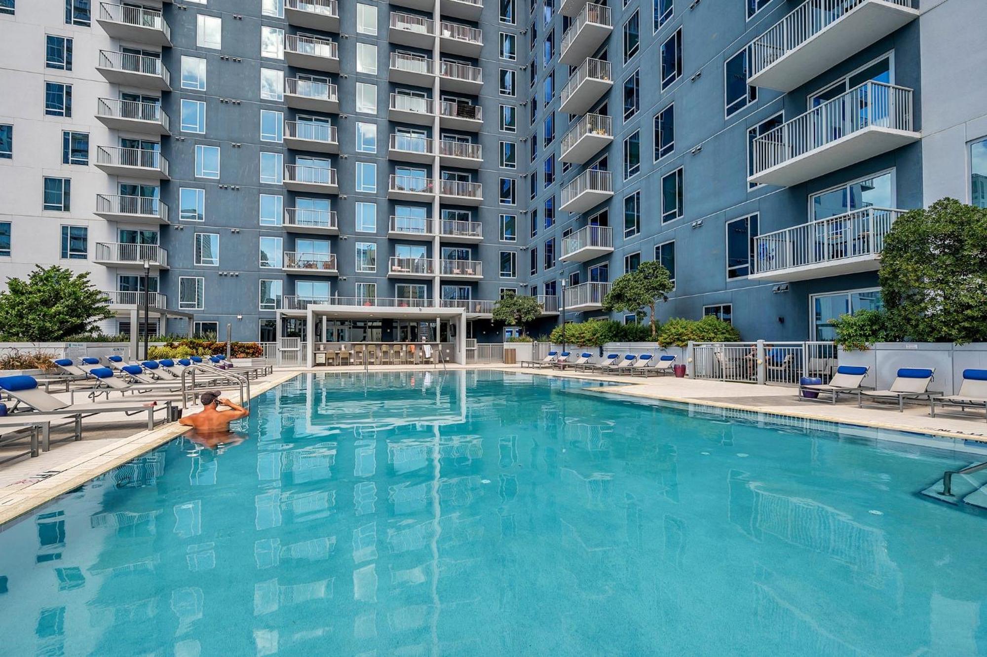 Luxury 1 Bedroom With Den Downtown Tampa Apt - City Views, Rooftop Pool, Workspace Kültér fotó